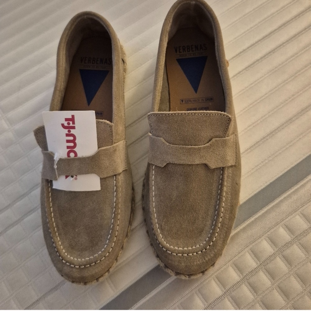 Verbenas Women's Tan Loafers